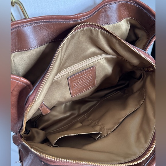 Coach Chelsea Jayden in Tan Leather, circa 2011 - Picture 12 of 15